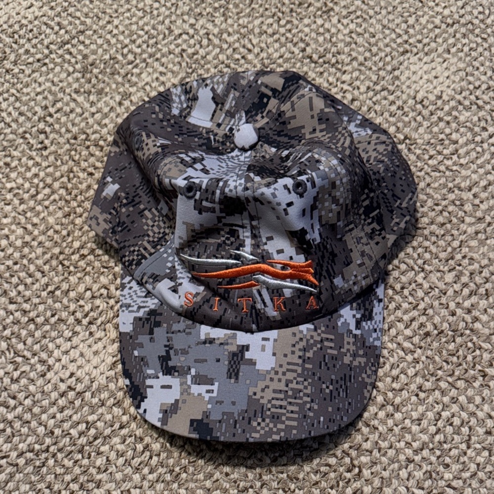Sitka Camo Cap - Black and Gray